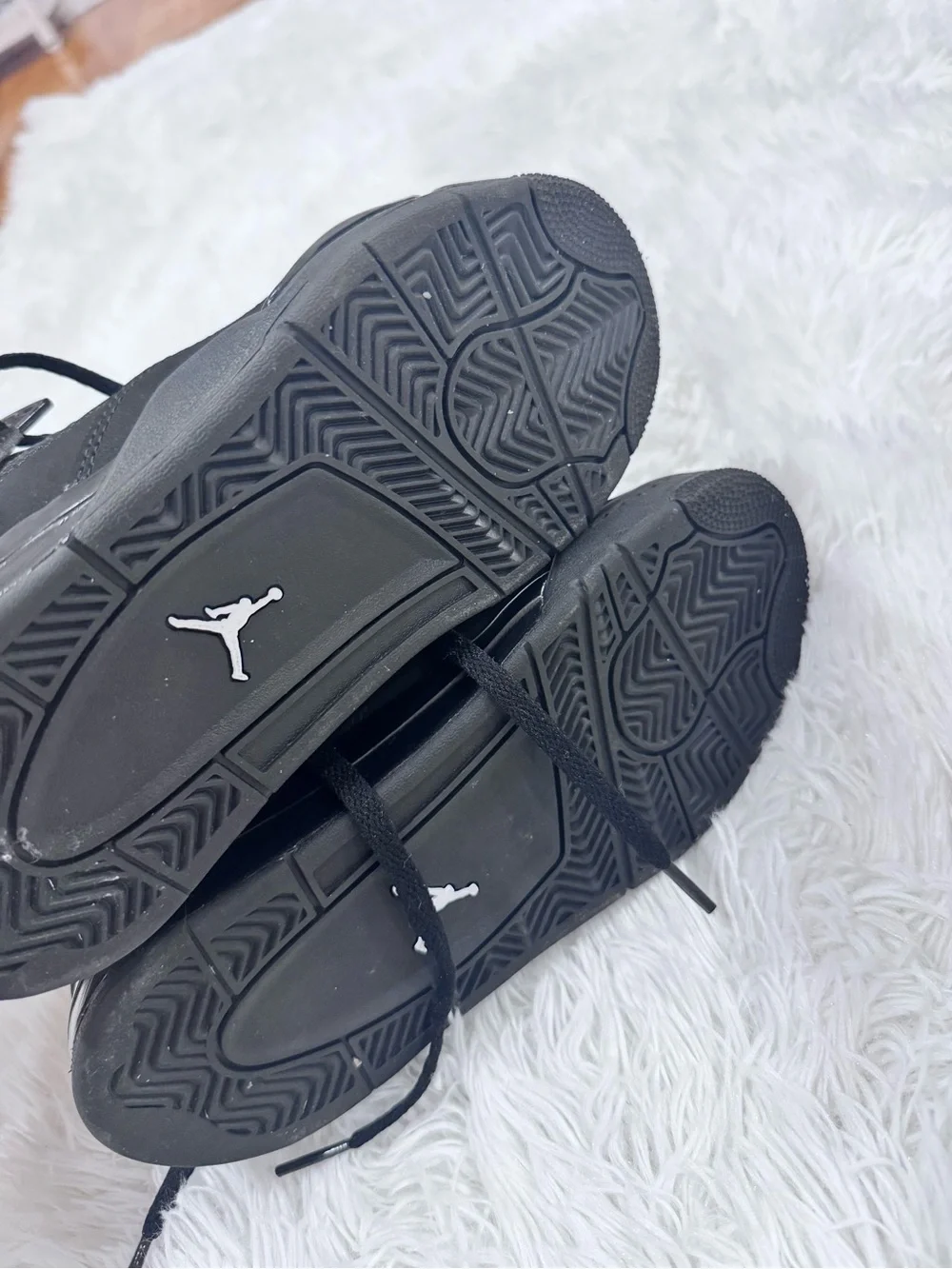 Air Jordan 4 Retro OG Black Cat 2025 Kids Size 2Y IB4388-010 Worn Once